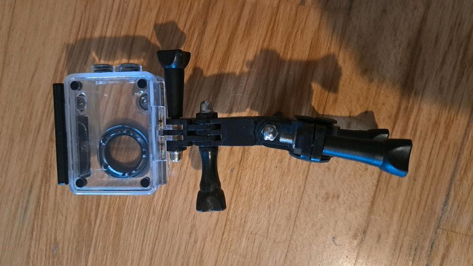 GoPro Actioncam cam Kamera Gehäuse Halterung verstellbar in Halle