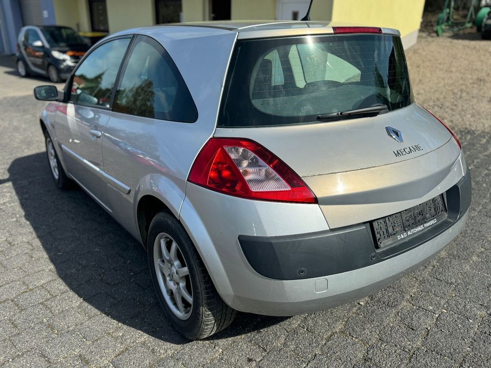 Renault Megane II Lim. 3-trg. Avantage*KLIMA* in Goslar