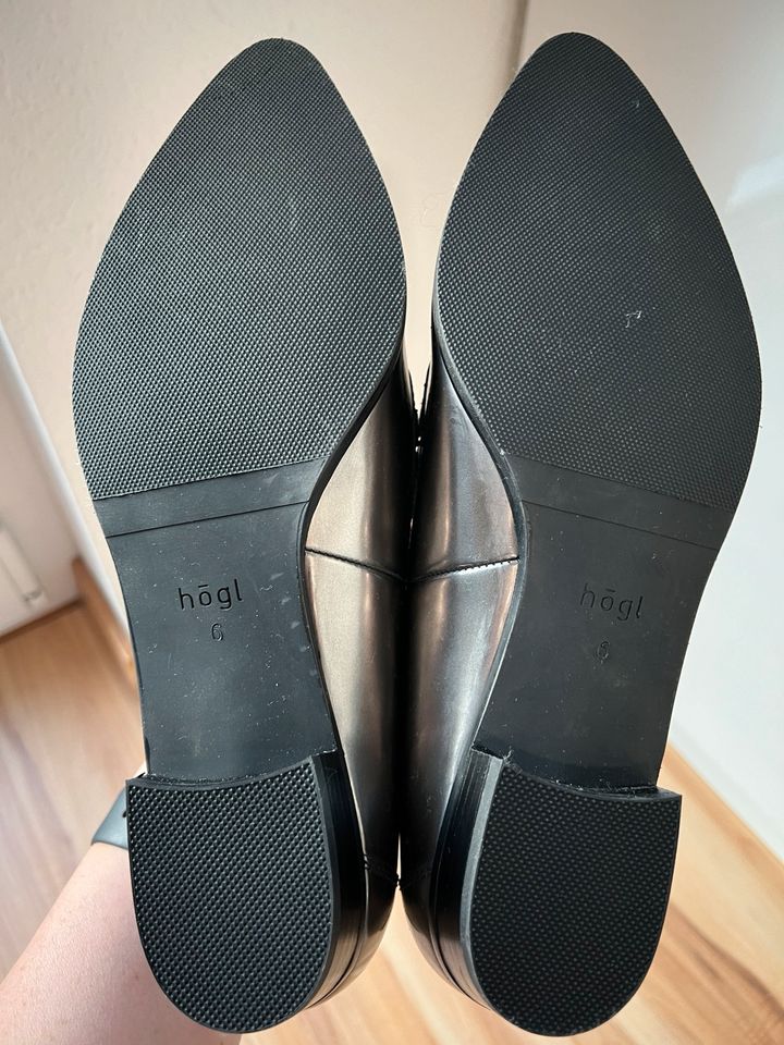 *NEU* Högl Slipper Silber Echtleder Größe 6 in Rutesheim  