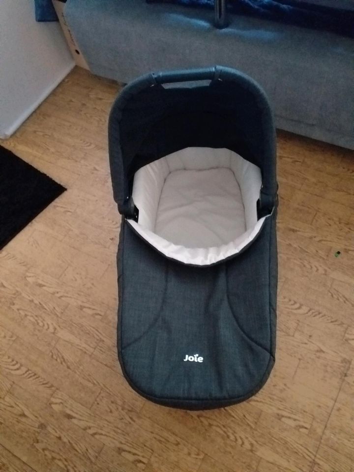 Babyschale für jolie kinderwagen in Berlin