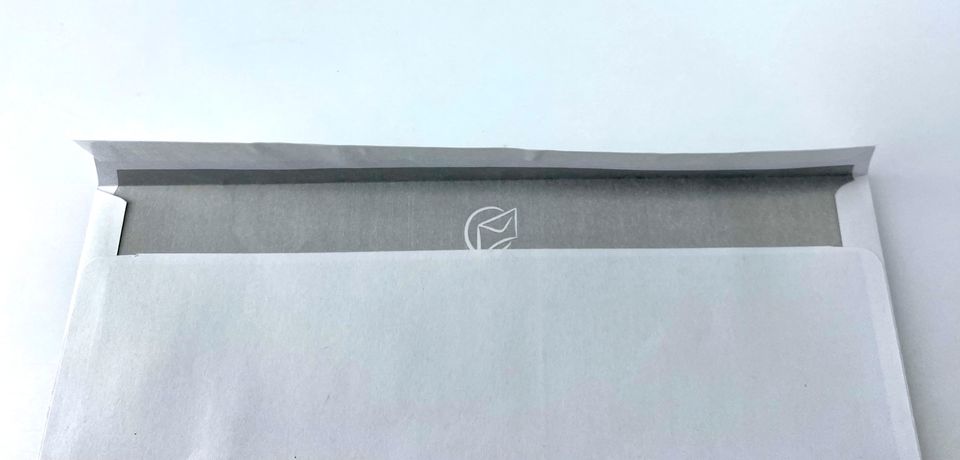 425 100er Packungen MAILmedia Briefumschläge 110x220mm weiß ohne Fenster, Restposten Paletten Großhandel in Tanna