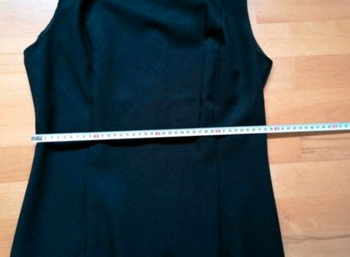 Benetton Kleid schwarz Größe M in Mörfelden-Walldorf
