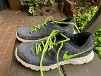 Nike Revolution2 Laufschuhe Running Jogging Sport Sneaker Gr. 43 Hessen - Mörfelden-Walldorf Vorschau