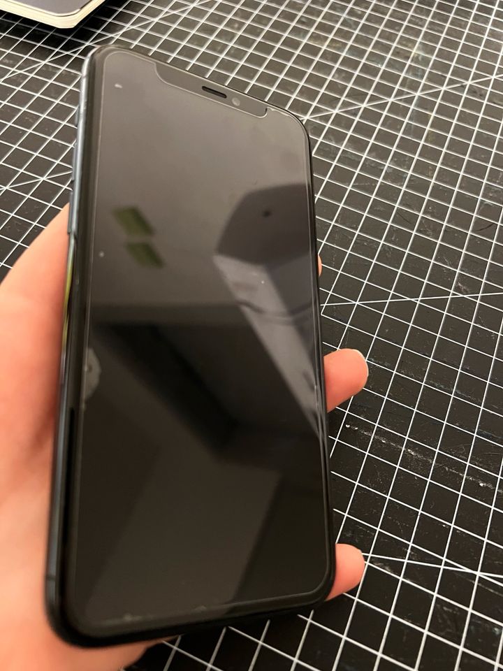 iPhone 11 Pro 64 GB Green in Xanten