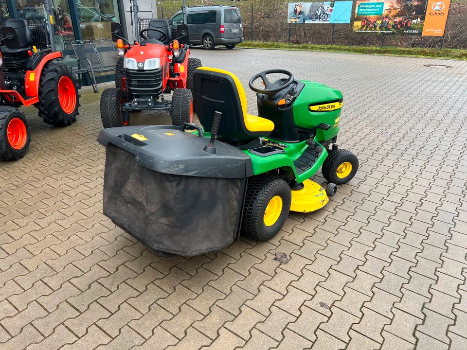 Aufsitzmäher/ Rasenmäher John Deere X300R in Bakum