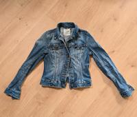 Jeansjacke blau H&M M 38 tolle Waschung tailliert Hessen - Hanau Vorschau