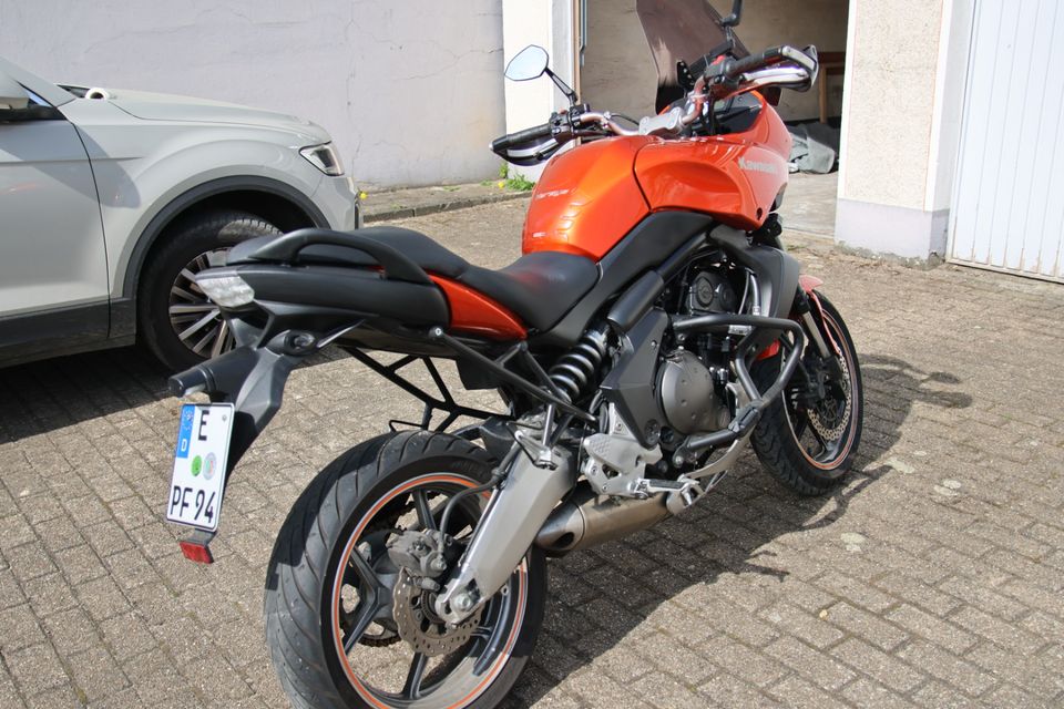 Kawasaky Versys 650 (TüV, Reifen und Batterie neu) in Essen