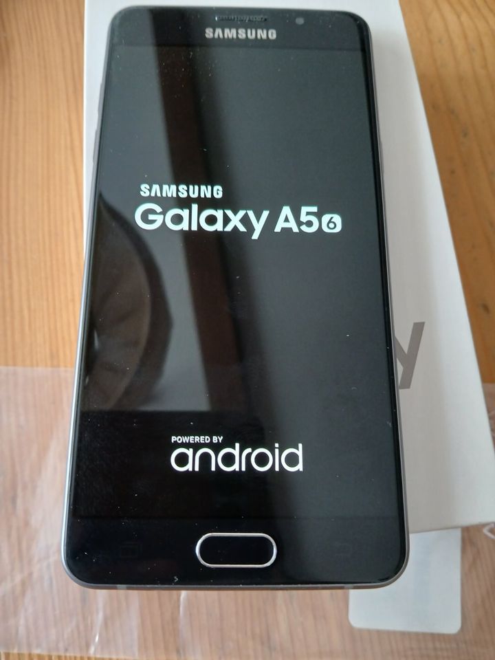 Samsung Galaxy A5, 16 GB + 32 GB, 64bit Octa Core. in München