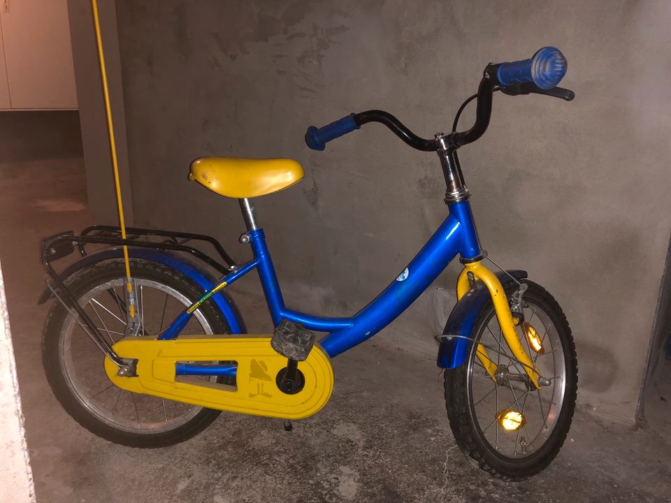 Kinderfahrrad blau 16“ mit Fahne an Bastler, Platten in Solingen