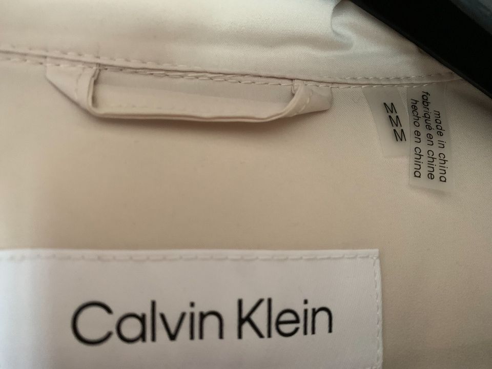 Calvin Klein Jacke Creme weiß M in Fronhausen