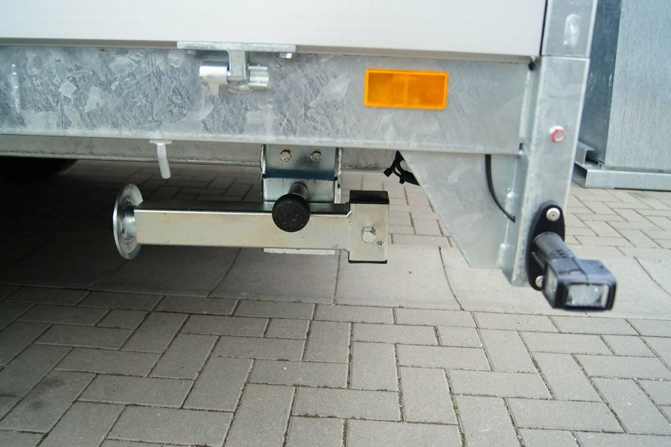 Anhänger Saris K3 184 X 356 E-Pumpe , 3500 kg, Rampen in Wankendorf