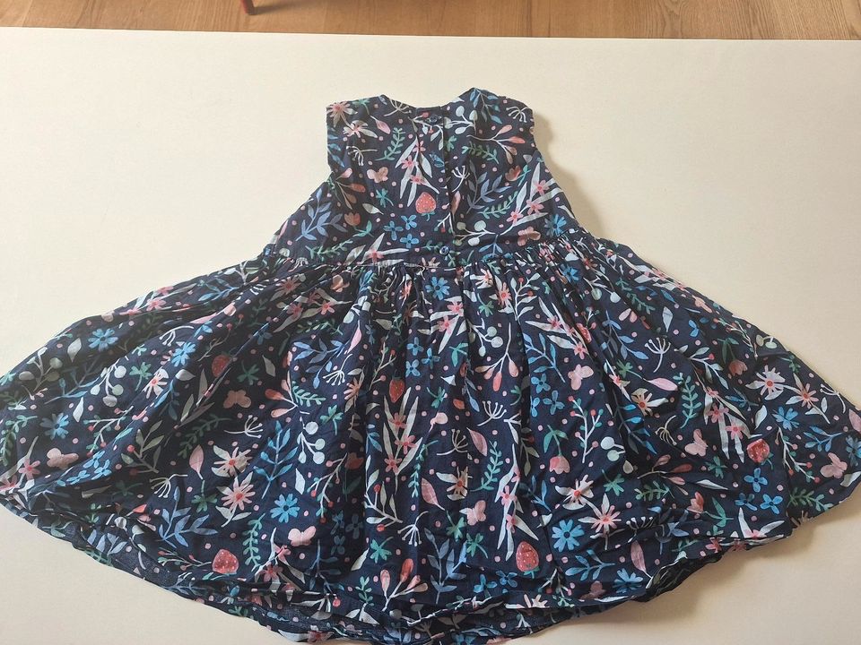 H&M Kleid Gr. 98 in Ravensburg