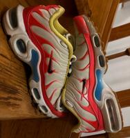Verkaufe Nike TNS (Gr. 36,5) – Weiß mit Rot/Blau/Gelb Bayern - Ortenburg Vorschau