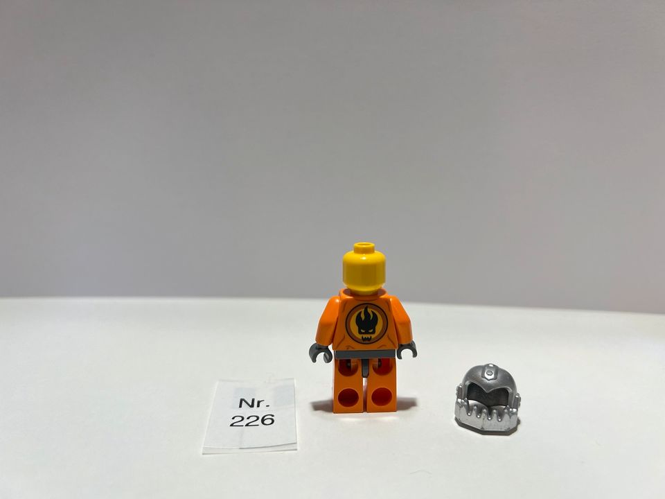 Lego Agents Minifiguren K10 in Stolberg (Rhld)