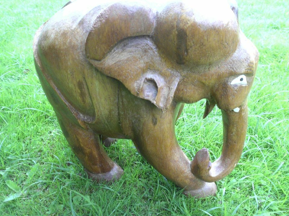 XXL Elefant aus Holz DEKO Höhe ca. 42 cm, Gewicht knapp 10 Kg in Ruppichteroth