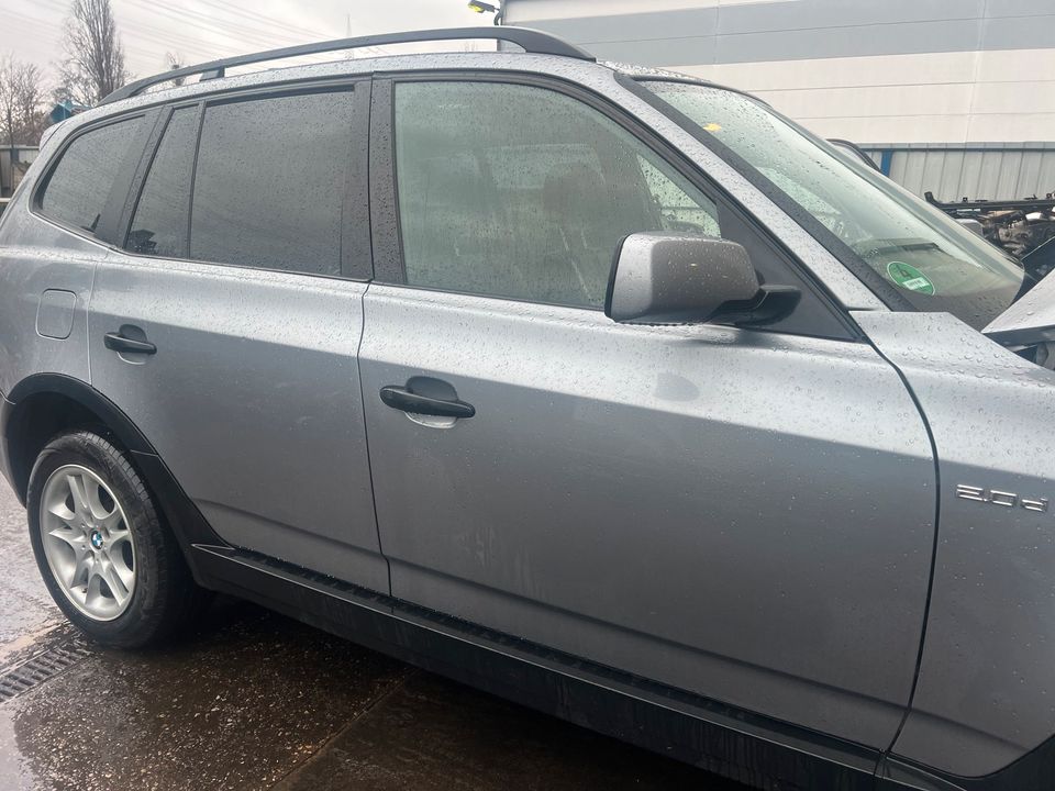 BMW X3 E83 Tür Vorne hinten Rechts Silbergrau A08 in Bottrop