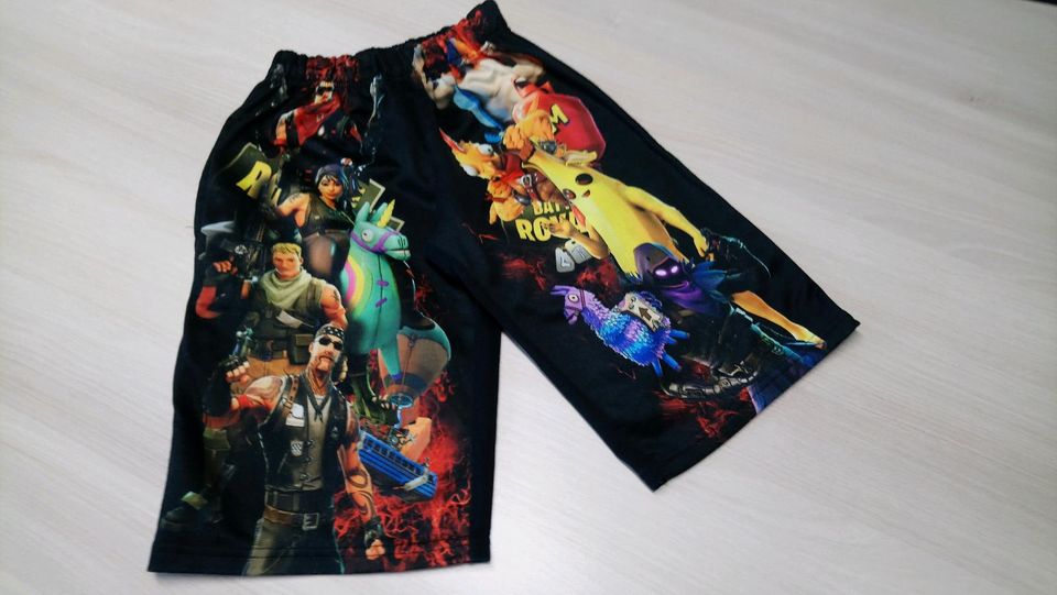 Fortnite Shorts Freizeithose kurz Gr 140 in Sohland