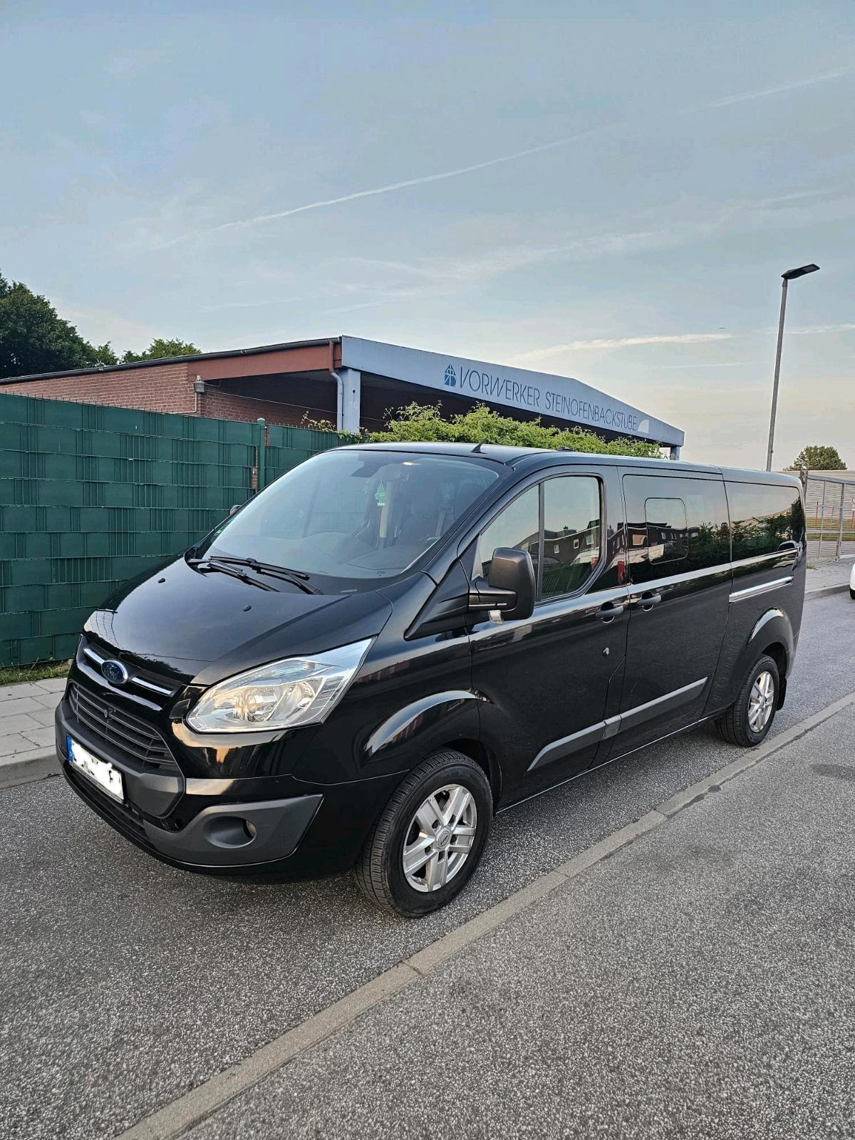 Abbildung des Autos Ford Tourneo Custom 9 Si…