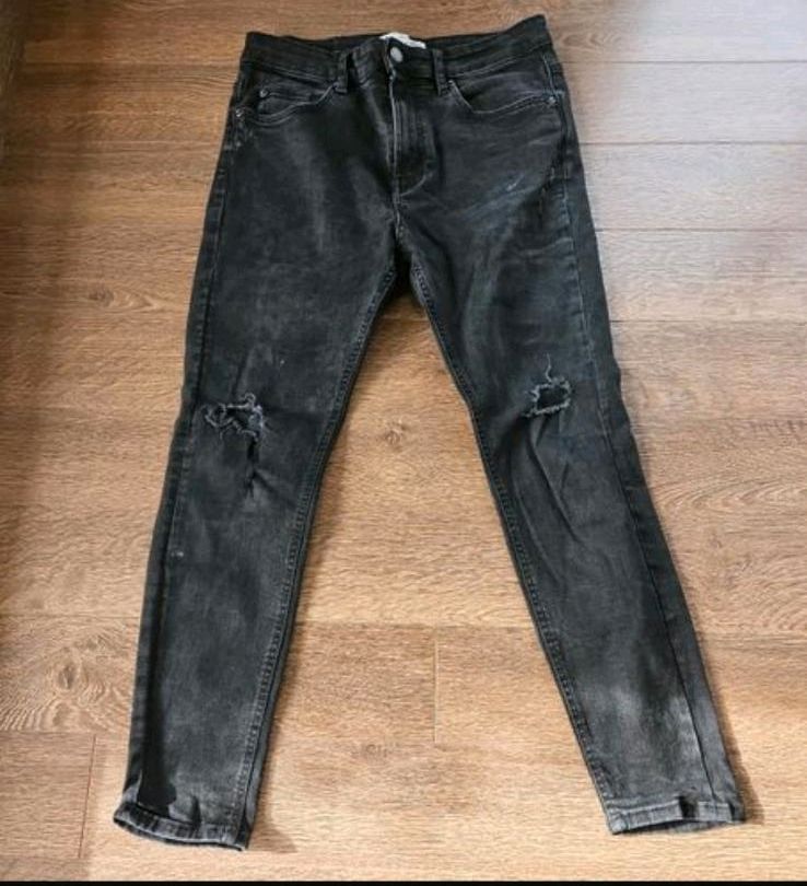 3 Jeans= 1 Preis- Pull & Bear Gr.31 in Ravensburg