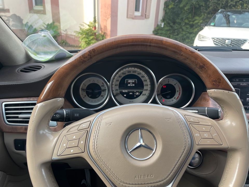 Mercedes Benz CLS 350 CDI w218 voll in Aschaffenburg