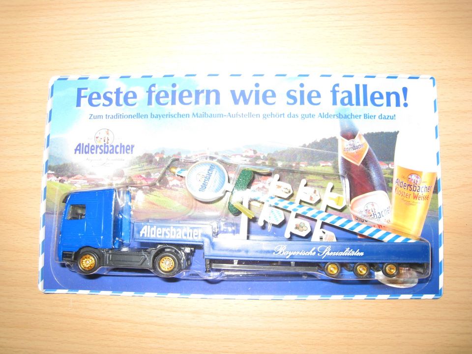 WerbeTruck Aldersbacher Bayerische Spezialität Sattelzug mit Baum in Spremberg