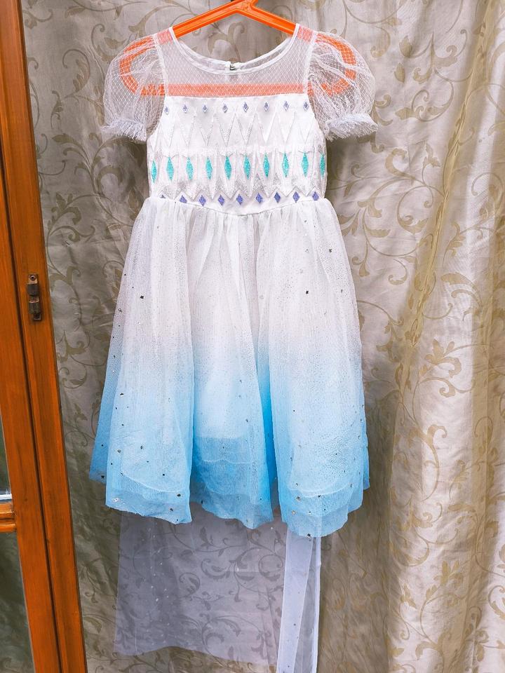 Prinzessin Elsa Tüll Kleid mit Abnehmbarer Schleppe 104, 110 in München