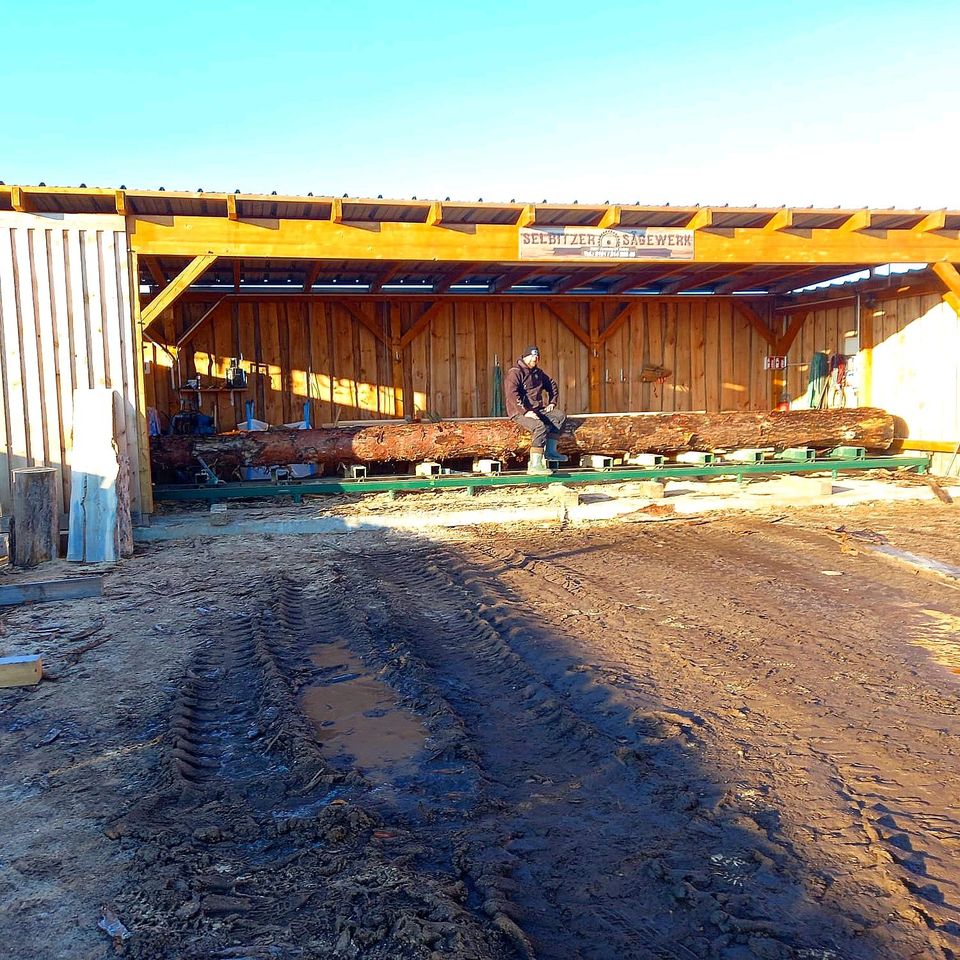 Sägewerk Holz Bretter  Bauholz Kantholz Brennholz  Feuerholz Carport  Rauspund Dachlatten Balken in Kemberg