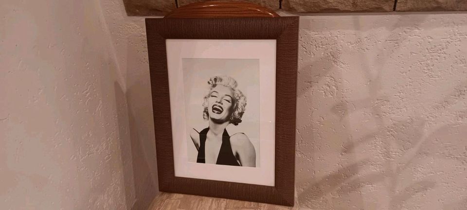 Bild mit Rahmen Marilyn Monroe Bilderrahmen in Illingen