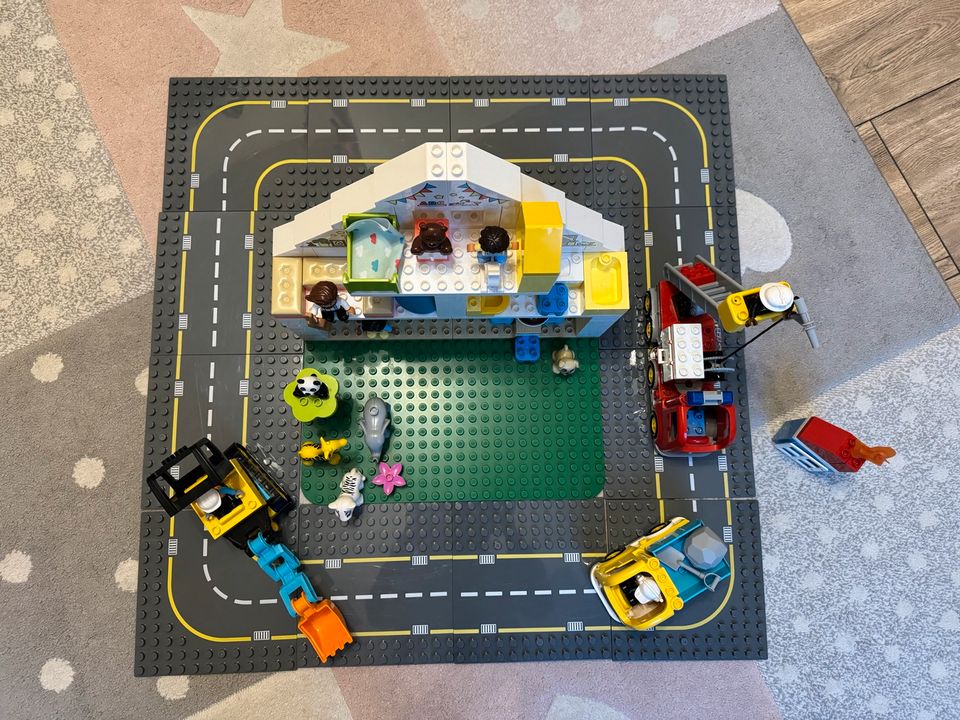 LEGO Duplo Haus + Straßen + Feuerwehr + Baufahrzeuge + Bausteine in Verl