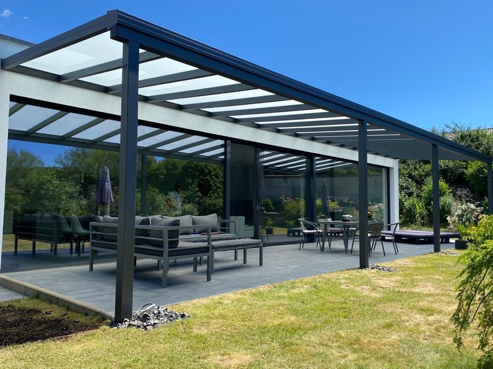 ALU TERRASSENÜBERDACHUNG I VORDACHER I MARKISEN I SOMMERGARTEN I CARPORT I SICHTSCHUTZ I ZÄUNEN I GLASSCHIEBEWAND I GLASSCHIEBETÜRE inkl Montage JETZT -25% in Balingen