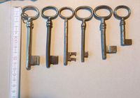 Schlüssel alt antike BuntbartSchlüssel, Türschlüssel, Schrank Hessen - Pohlheim Vorschau