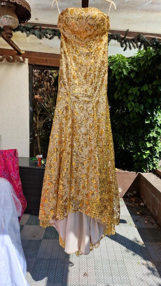 Abendkleid gold in Völklingen