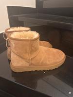 UGG Boots  in Beige Köln - Köln Merheim Vorschau