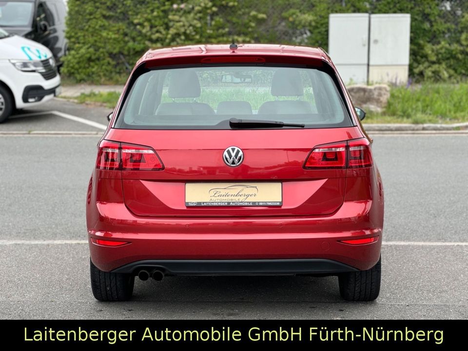 Volkswagen Golf Sportsvan VII Highline 1.4*DSG*NAVI*XENON in Fürth