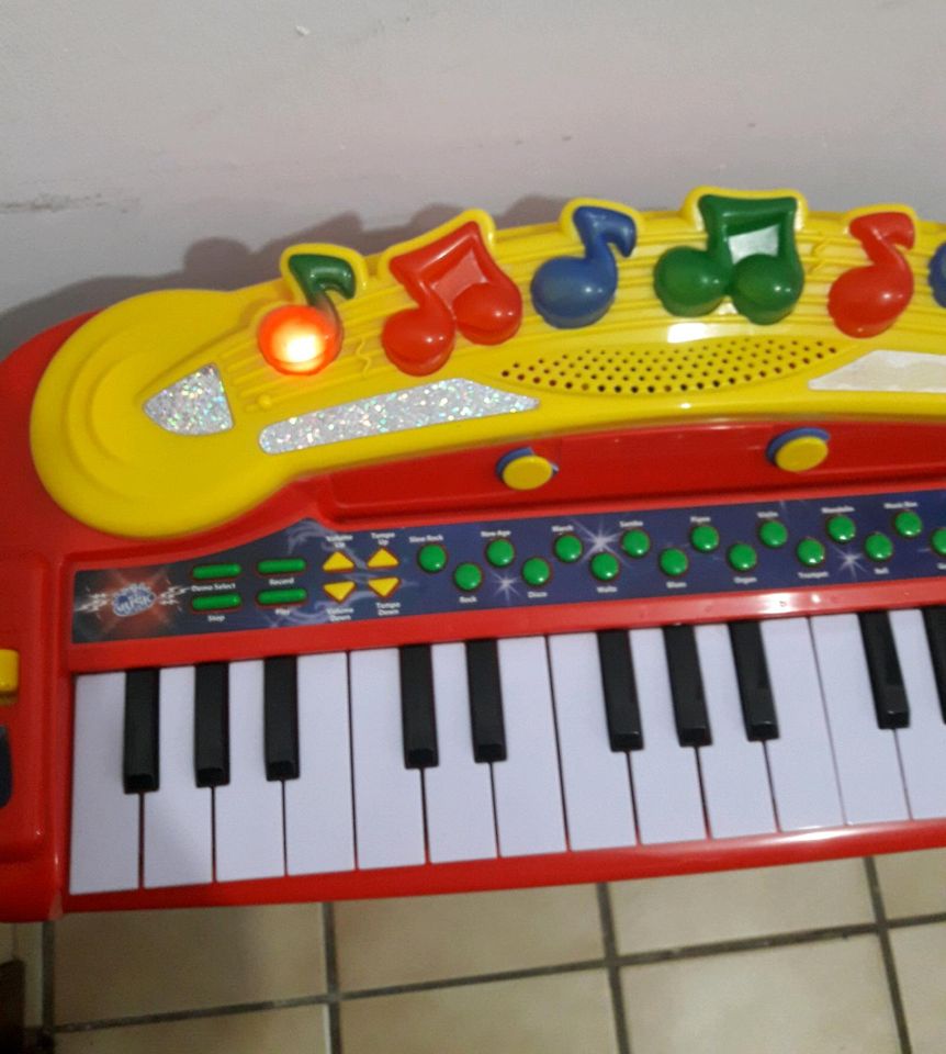 Piano Kinderspielzeug in Konz