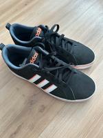 Adidas  Grose 44 neu Bayern - Landshut Vorschau