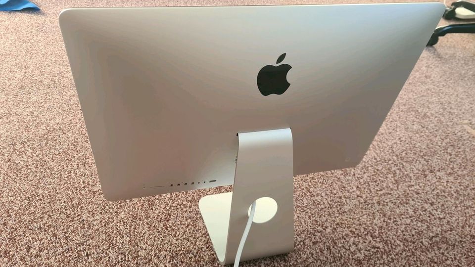 Apple iMac 21,5 Zoll 4K Retina in Dessau-Roßlau