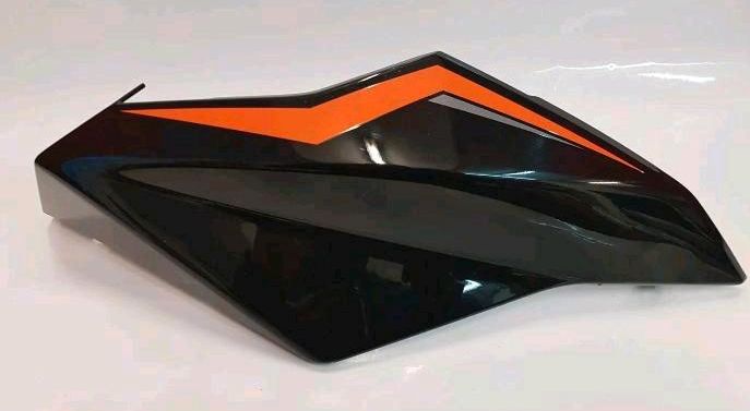 KTM 990 SM T Maskenspoiler Innenteil in Stuttgart