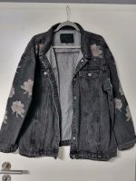 LIQUOR N POKER Jeansjacke oversize Gr 14 schwarz Blumen grau Nordrhein-Westfalen - Leverkusen Vorschau