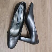 Zwei paar Damen Schuhe Berlin - Marienfelde Vorschau