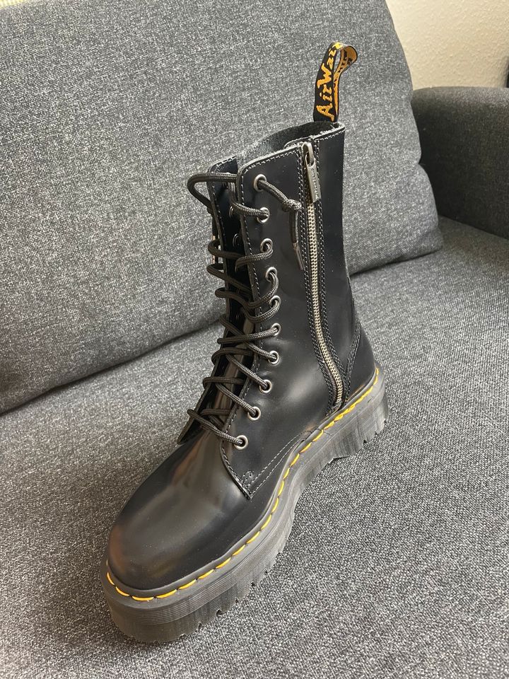 Dr. Martens Jadon Hi Plateaustiefelette in Hannover