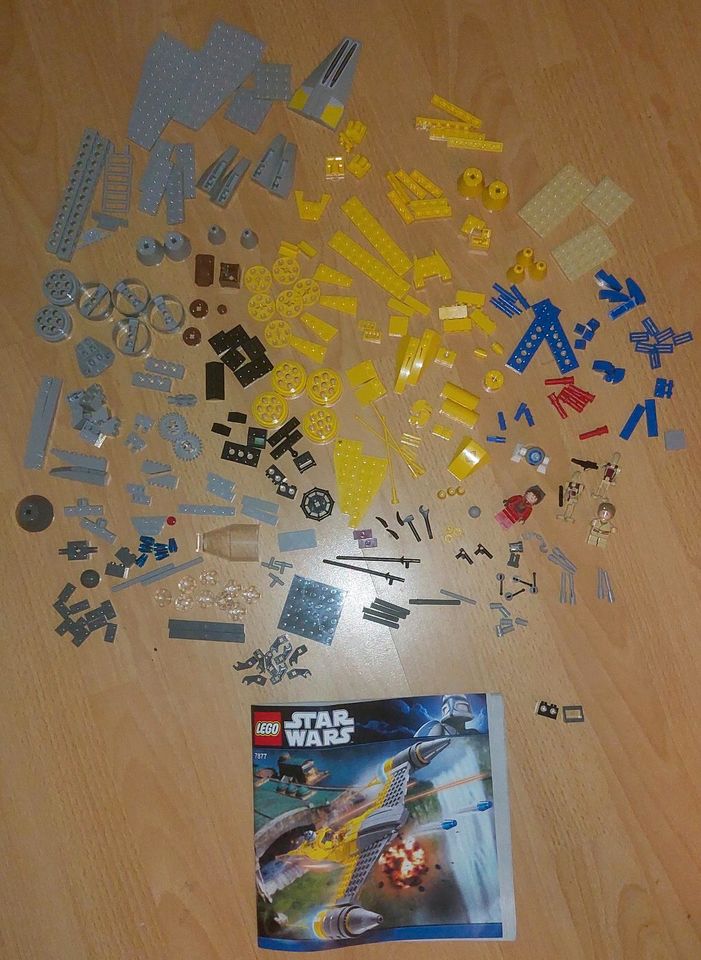 Lego Star Wars 7877 Naboo Starfighter OHNE Ovp, 2 Teile farblich in Berlin