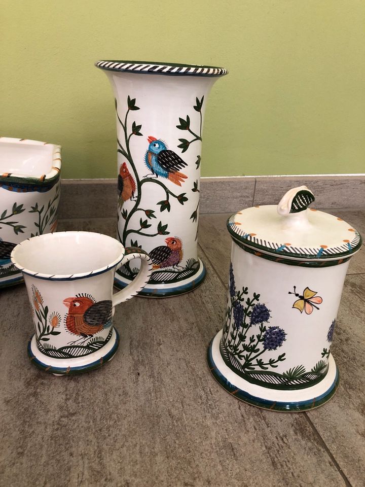 Keramik Vogelmotiv in Treuen