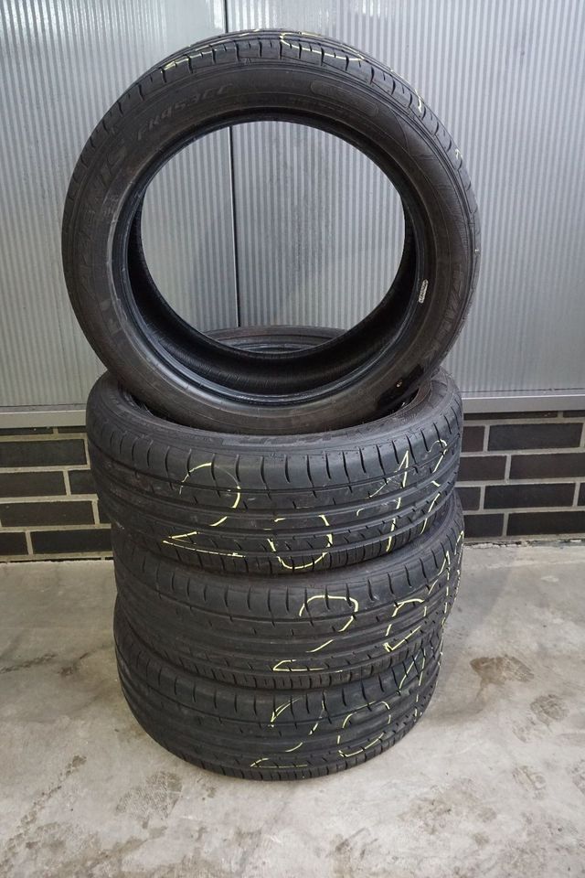 Falken Azenis FK453CC 215/50 R18 92W / Sommerreifen in Großenkneten