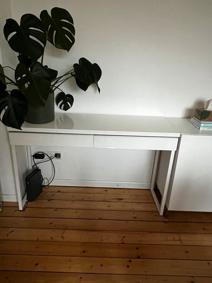 Schreibtisch IKEA Besta in Hamm