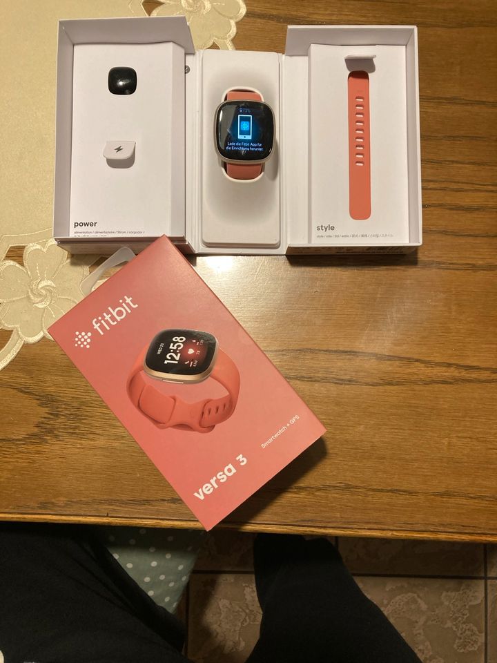 Gebrauchte fitbit versa 3 Roségold in Heilbad Heiligenstadt