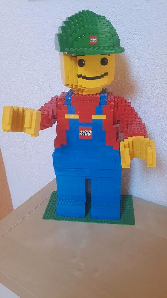 Lego Set 3723 "Giant Minifigure" in Rodgau