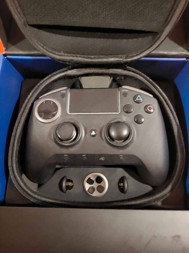 Razer Raiju Ultimate  PS4 Controller in Lorch