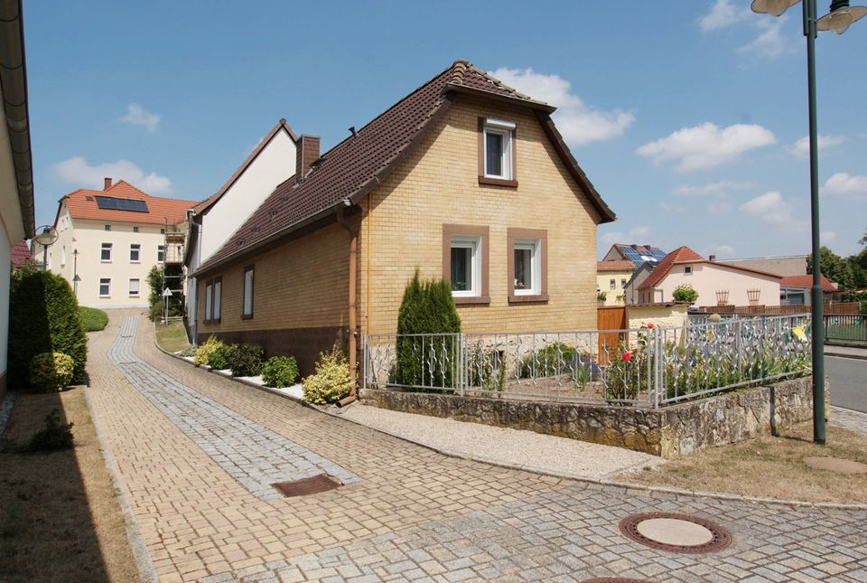 Bauernhaus in 06636 Laucha OT Tröbsdorf zu verkaufen! in Laucha an der Unstrut