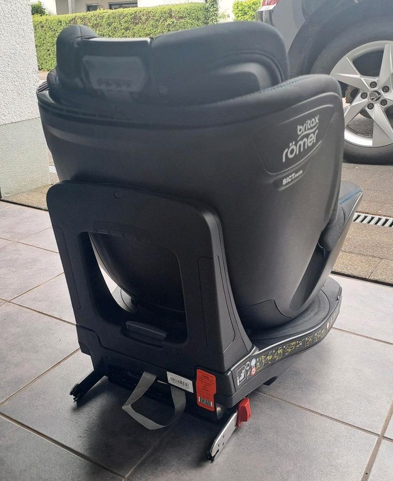 Britax Römer Reborder Dualfix M i-Size, Kindersitz in Idar-Oberstein